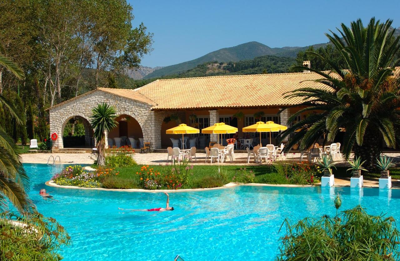 St.George'S Bay Country Club & Spa アカラヴィ エクステリア 写真