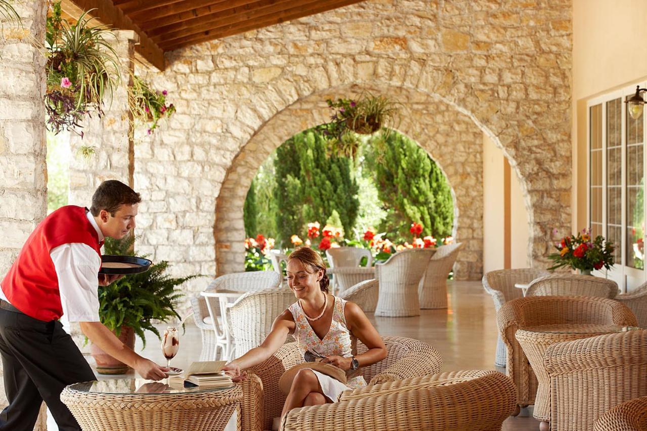 St.George'S Bay Country Club & Spa アカラヴィ エクステリア 写真